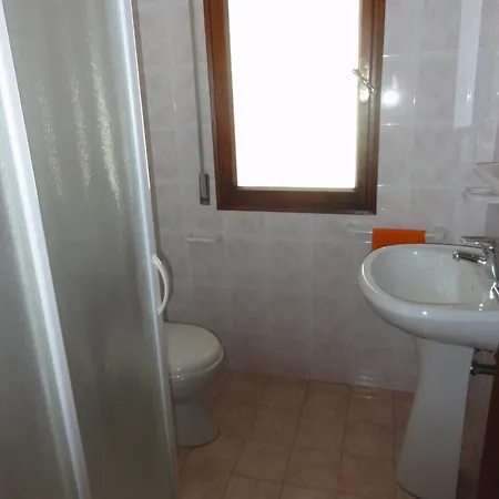 Semi-detached In A Area וילה