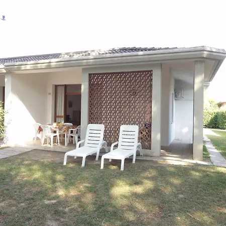 Villa Semi-detached In A Area