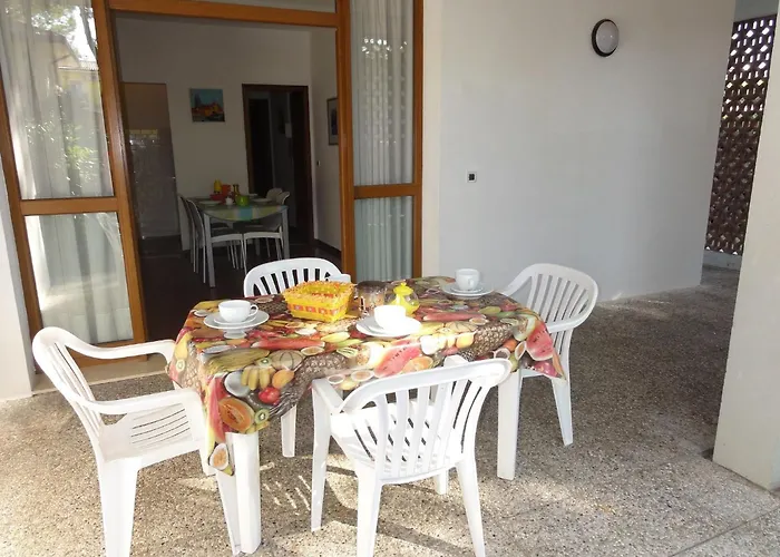 Villa Semi-detached In A Area Bibione