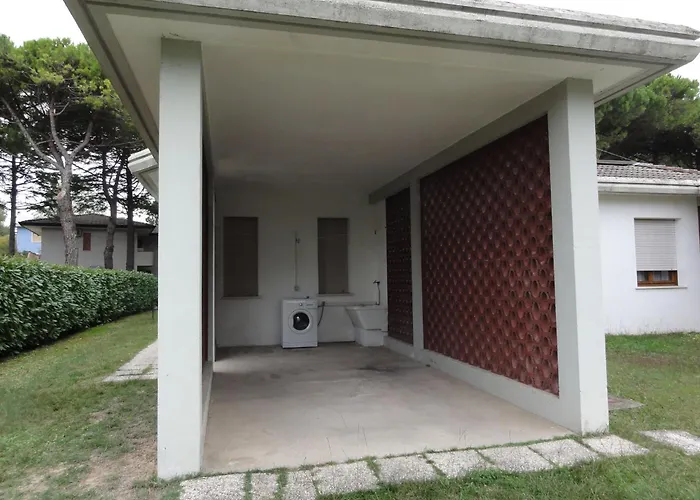 Semi-detached In A Area Villa